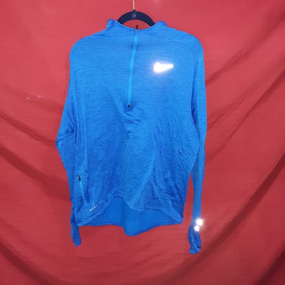 Nike 1/4 Zip-up Pull Over with Thumb Hole and Pull Over Hand Cover - Mens - Picture 1 of 8